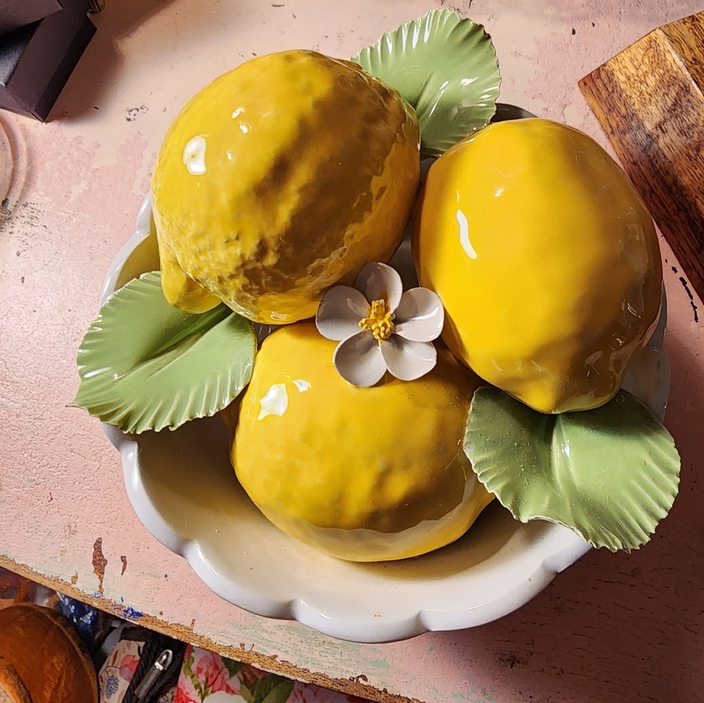 Ceramic Lemon and Leaf Centerpiece